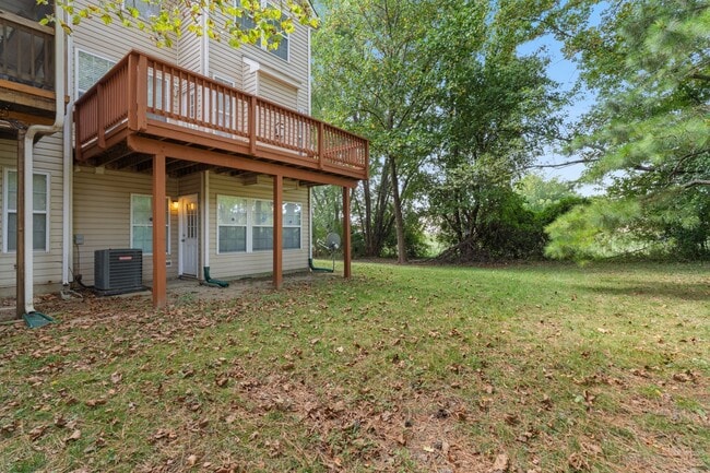 Building Photo - 7022 Dasher Farm Ct