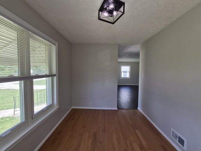Building Photo - 3707 N Riley Ave