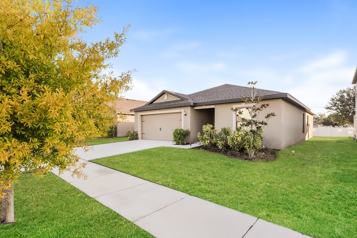 Building Photo - 1113 Brenton Leaf Dr