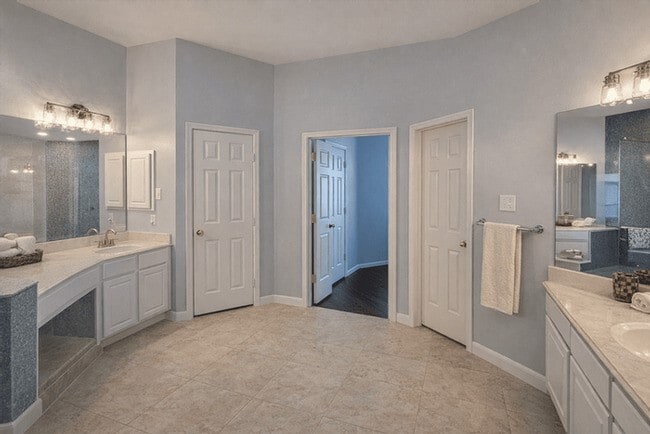 Building Photo - 1803 W Welsford Dr