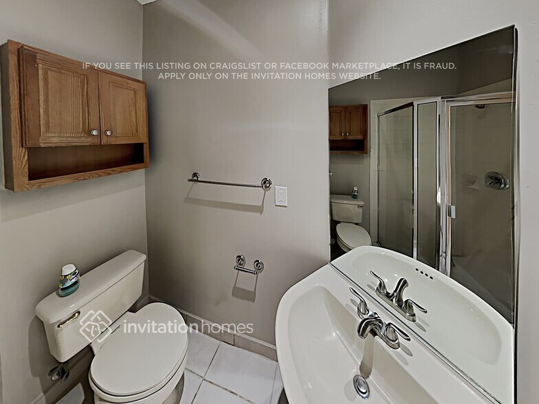 Building Photo - 5821 NW 122nd Way