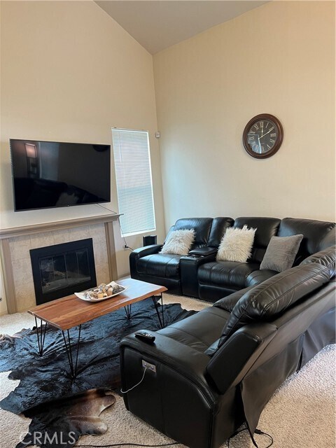 Building Photo - 9848 Yale Dr