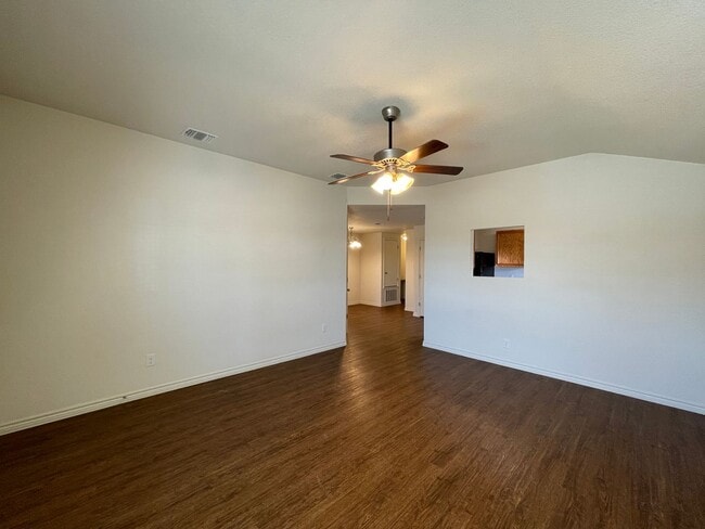 Building Photo - 1529 Justin Lp