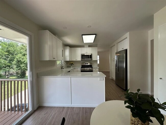 Building Photo - 3006 Stanford Ave