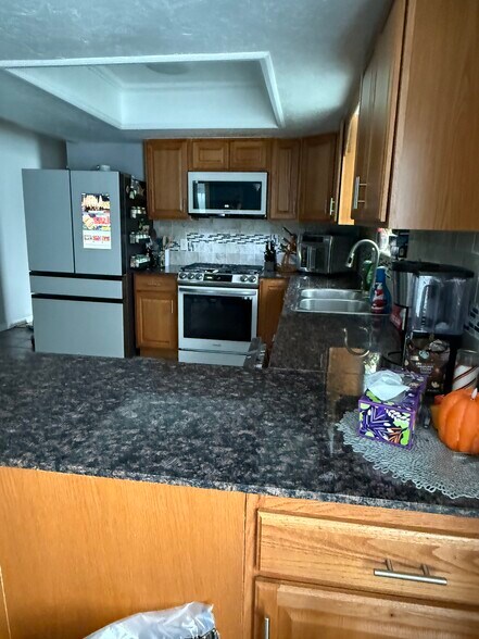 Building Photo - 6705 Bayberry Dr