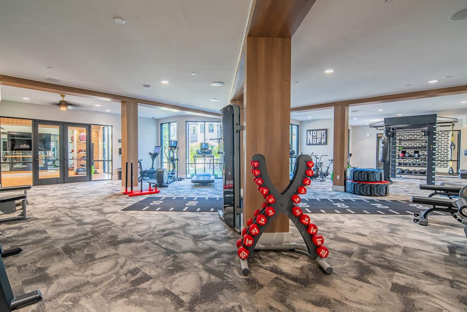 Building Photo - 777 E Stella Ln