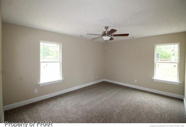 Building Photo - 6004 Oak Spring St