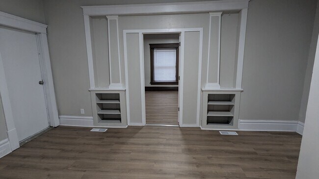 Building Photo - 793 Boulevard St