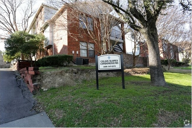 Building Photo - 6430 Slopes Dr