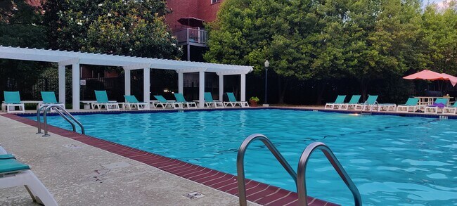 Building Photo - 387 Ralph McGill Blvd NE