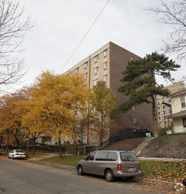 The Metropolitan 50 Central Ave Dayton OH 45406 Apartment Finder