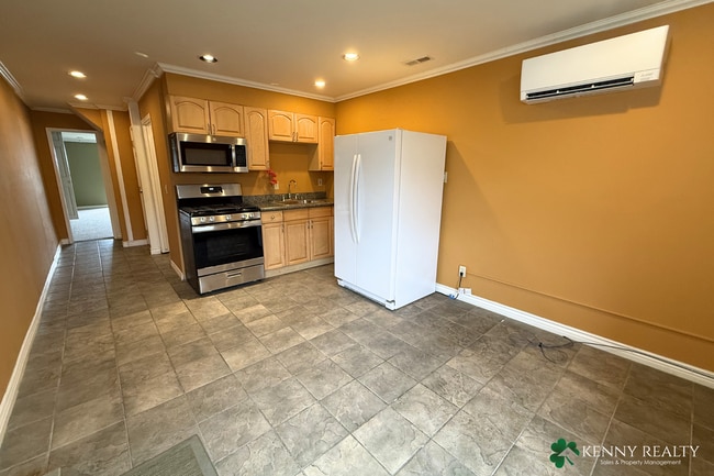 Building Photo - Spacious 1-Bedroom Lower-Level Apartment with Private Patio