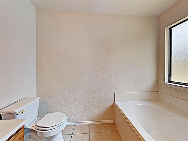 Building Photo - 5117 Meridian Ln