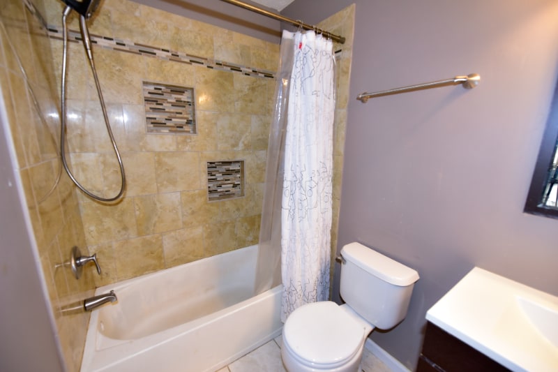 Building Photo - 5710 English Rose Dr