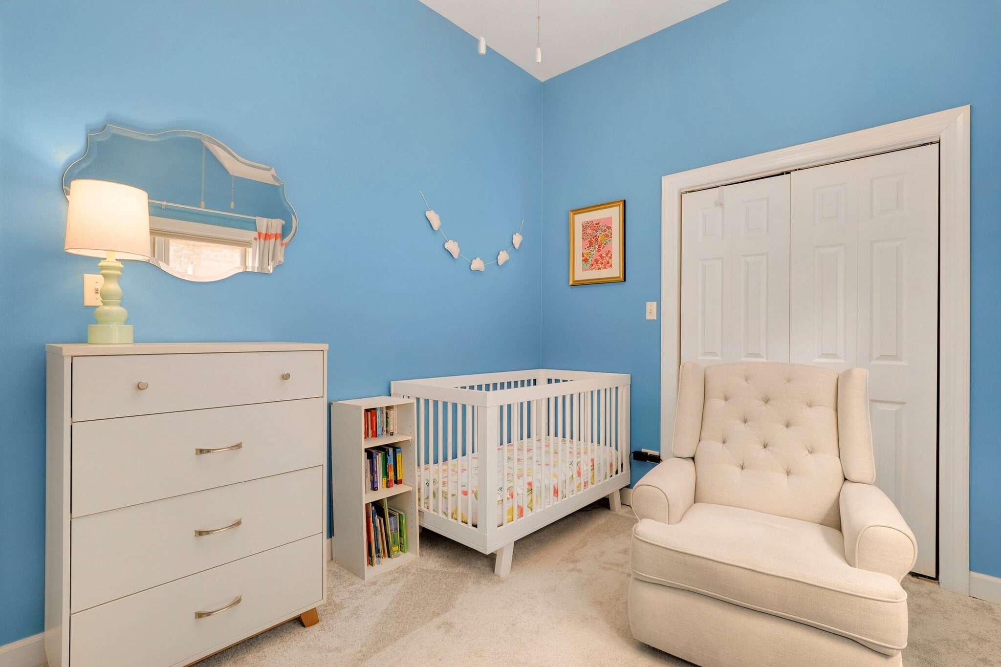 Second Bedroom Detail - 2117 W Evergreen Ave