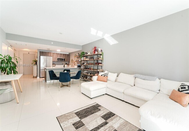 Building Photo - 488 NE 18th St