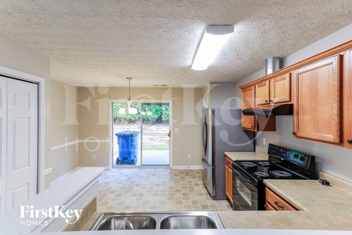 Building Photo - 1372 Alcovy Falls Dr SE