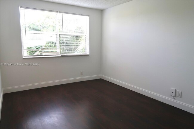 Building Photo - 8801 Wiles Rd