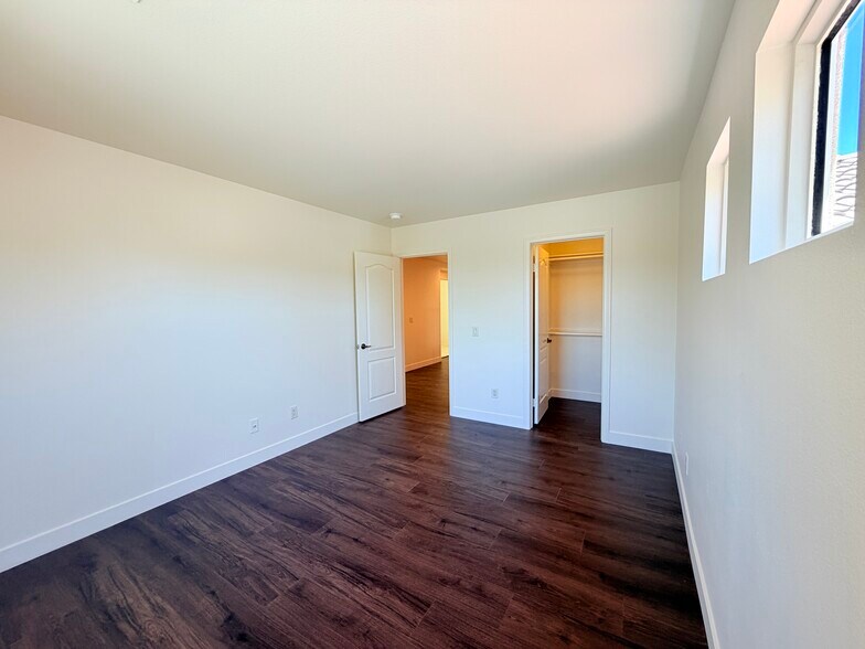 Building Photo - 28330 Linda Vista St