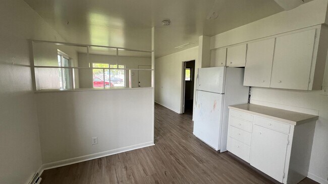 Building Photo - 1036 31st Ave