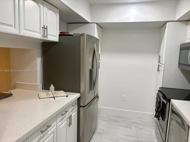 Building Photo - 8632 NW 34th Pl