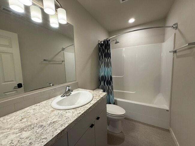 Building Photo - 7417 Saddlebrook Lp