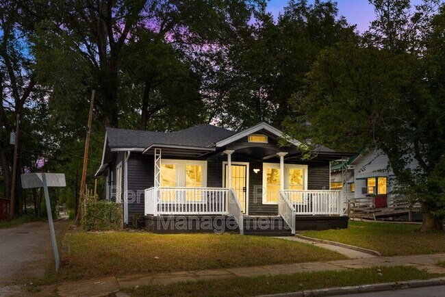 Primary Photo - 317 11th St SW