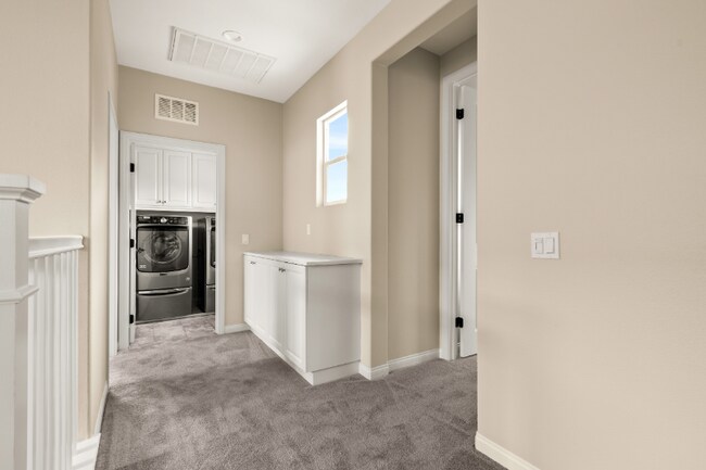 Building Photo - 2754 Overlook Point Dr