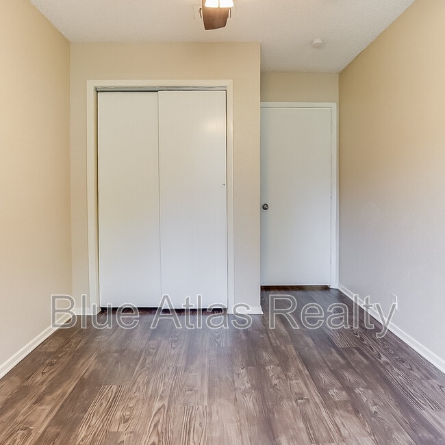 Building Photo - 610 Lillard Rd