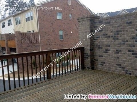 Building Photo - Spacious 3 Story-3 Bath Townhome in North ...