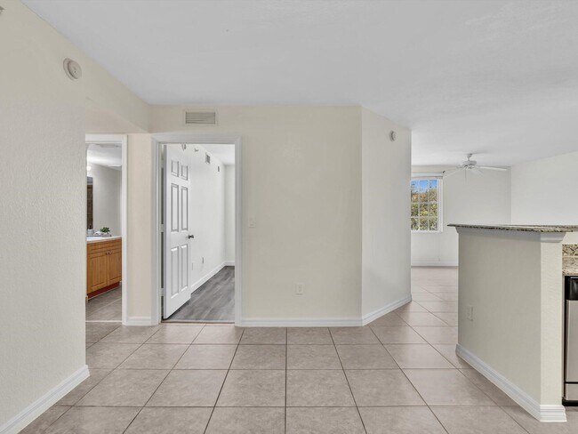 Building Photo - 6768 Heritage Grande