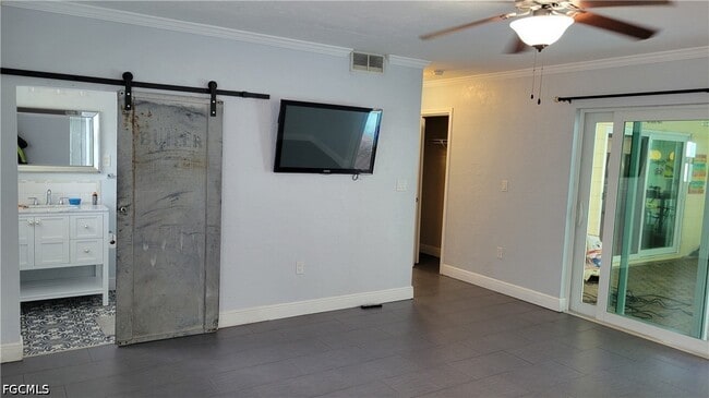 Building Photo - 1403 Davis Dr