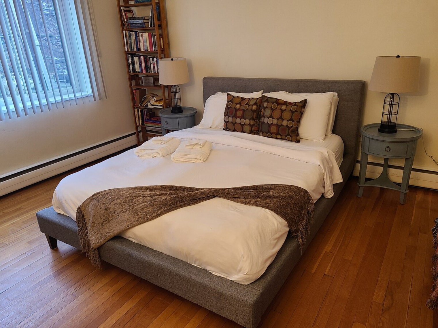 Building Photo - 197 Kent St