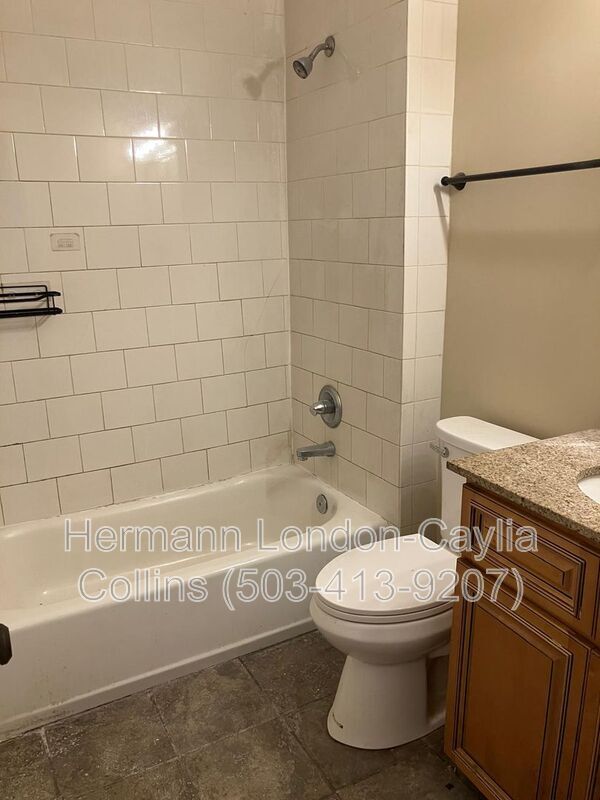 Building Photo - 4504 S Grand Blvd