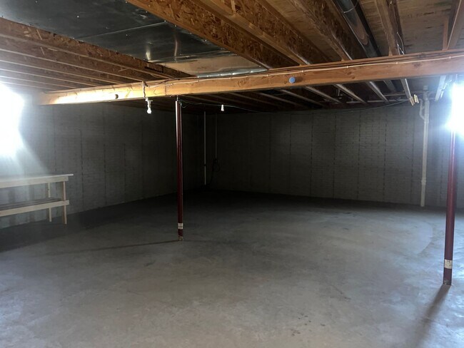 Building Photo - 1205 Silver Ave