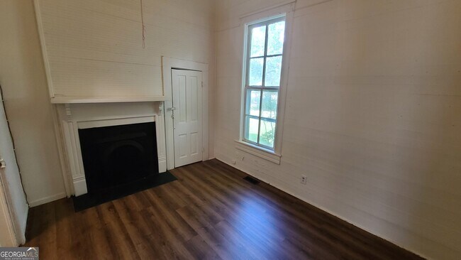 Building Photo - 774 Macon Ave