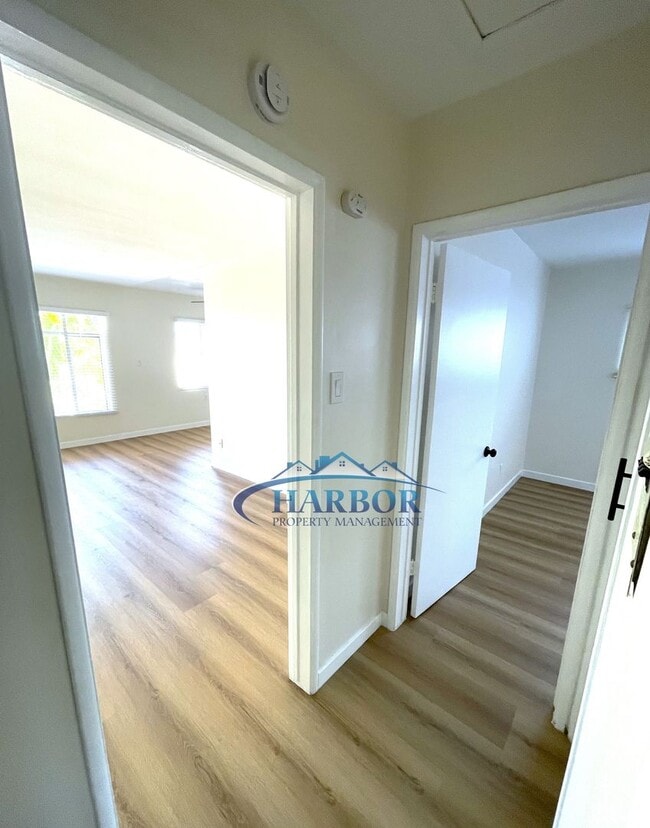 Building Photo - 4367 W 133rd St