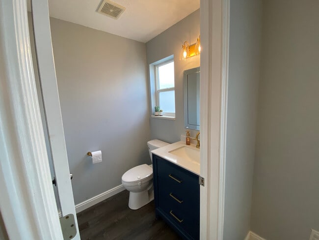 Building Photo - 486 Pheasant Ridge Dr