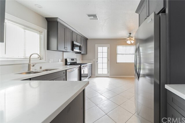 Building Photo - 16131 Warren Ln