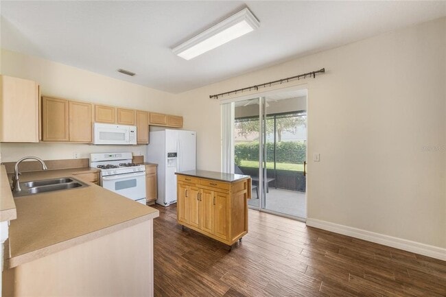 Building Photo - 100 Wethersfield Ct