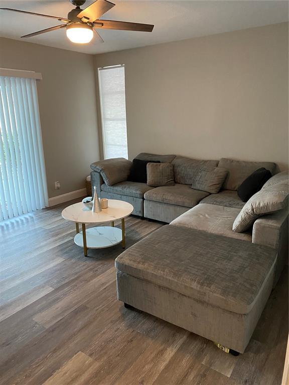 Building Photo - 7014 Glenview Dr