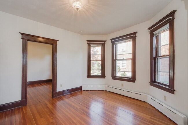 Building Photo - 181 Newington Rd