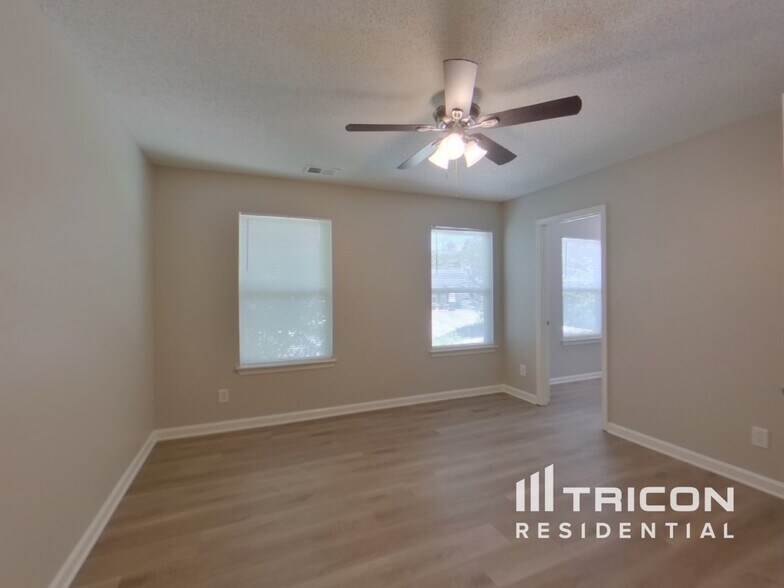 Building Photo - 2901 Dubberly Ct
