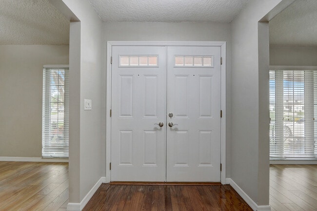 Building Photo - 5281 Jade Cir