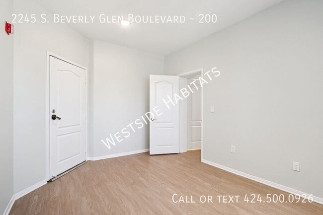 Building Photo - 2245 S Beverly Glen Blvd