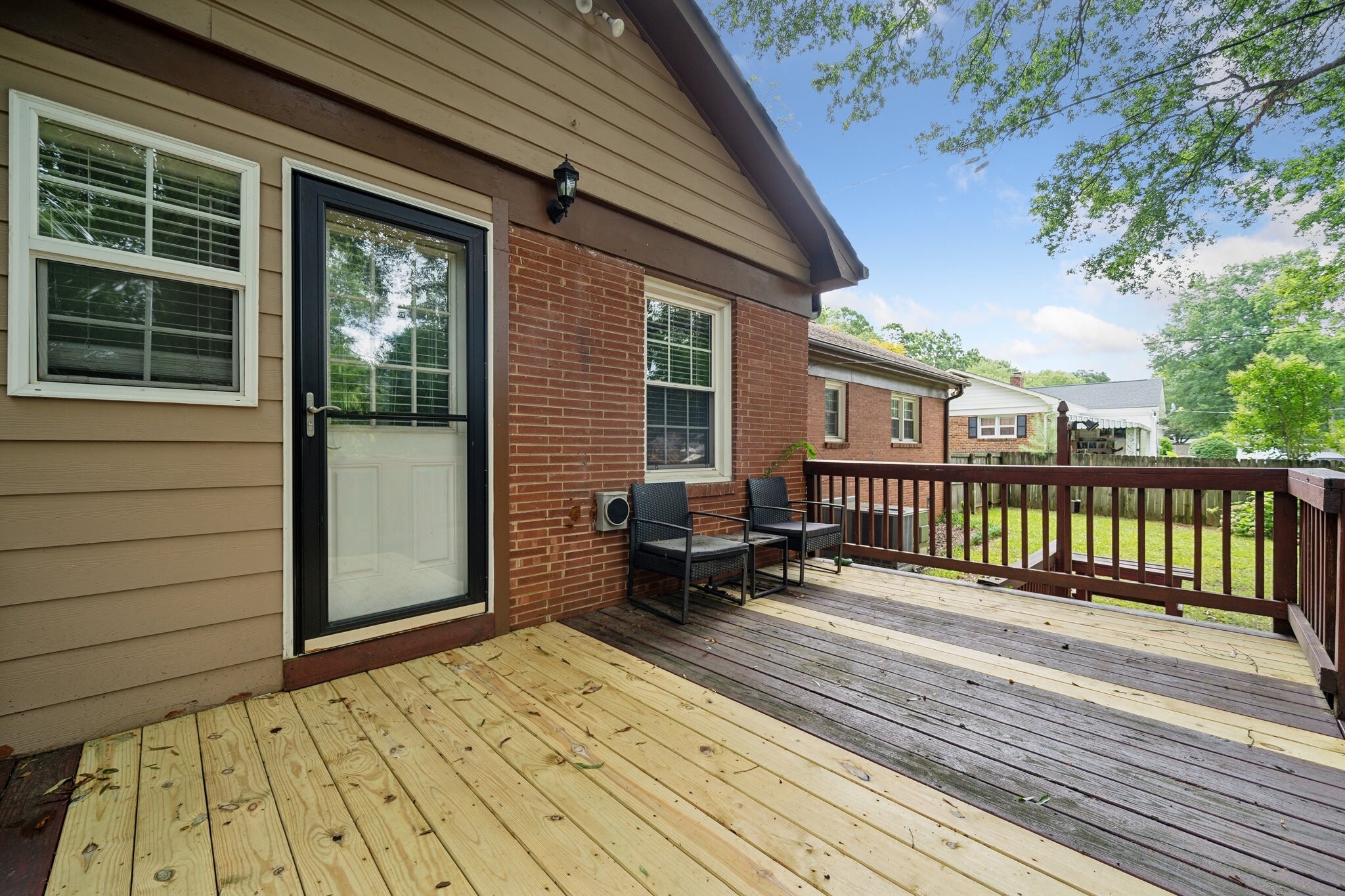 Building Photo - 1818 Woodland Dr