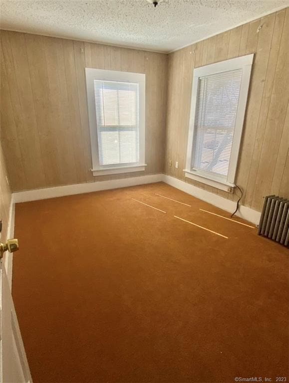 Building Photo - 18 Devine St