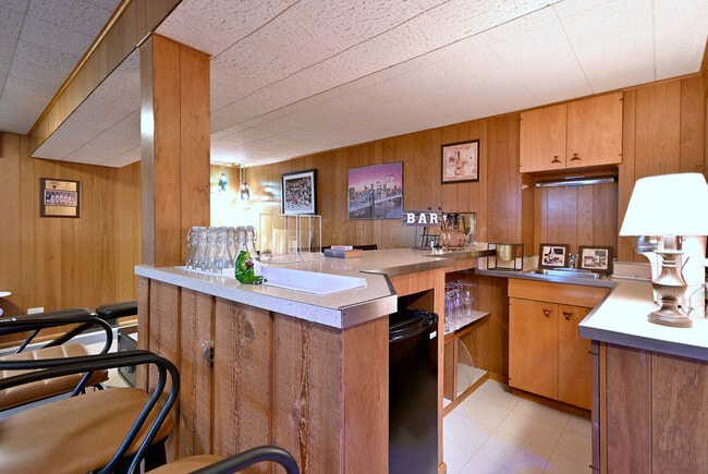 Building Photo - 2307 Edna Ave