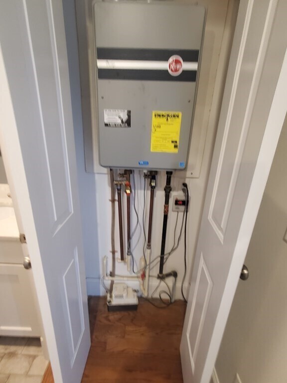 Building Photo - 47 Coffey St