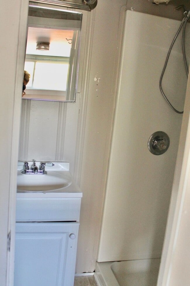 Building Photo - 1BR in the heart of Old Beach